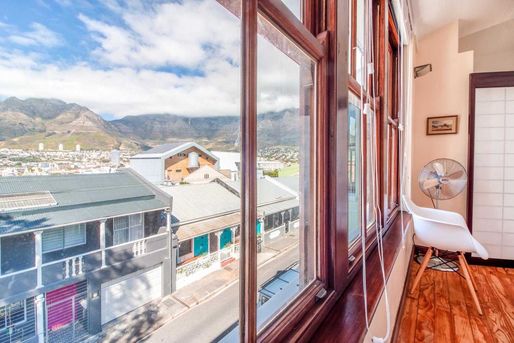 Bo-kaap Hidden Gem With Hot Tub Hébergement de vacances